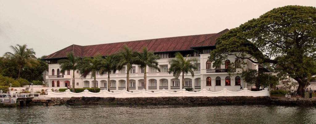 Brunton Boatyard, Fort Kochi: localhi