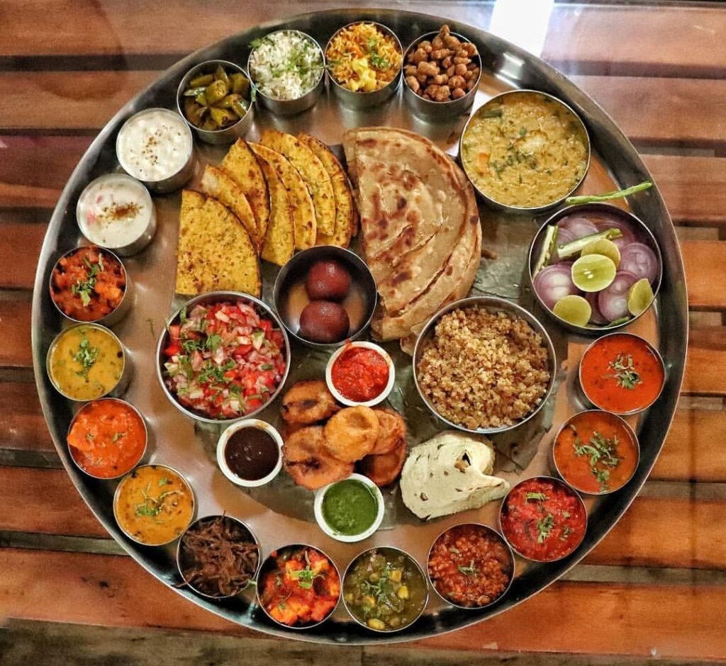 Indian dishes, luxurious India : localhi