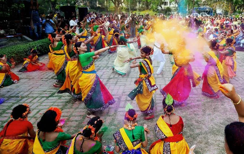 Holi, Shantiniketan, west Bengal, India: localhi