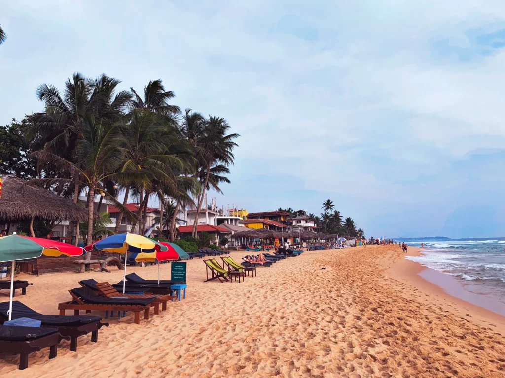 Hikkaduwa Beach, Sri Lanka: localhi